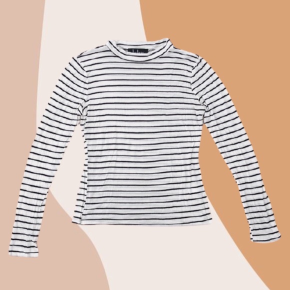 Lulus Tops - Lulus long sleeve shirt